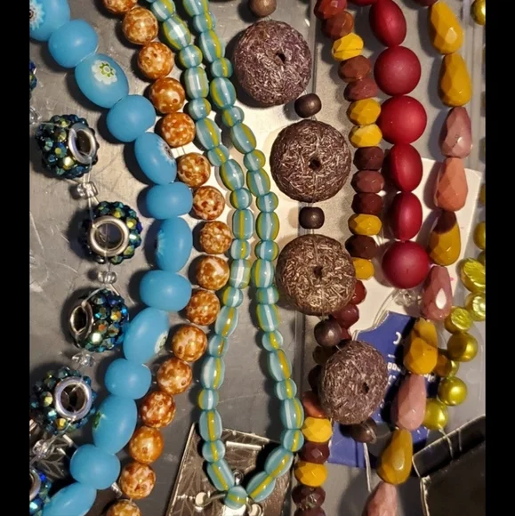 11 strands of new beads - Picture 3 of 8